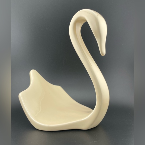 Vintage, Ceramic Swan Towel Holder by Nova Designs - Picture 1 of 6